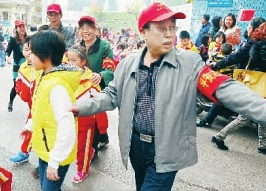 雨花街道交通状况持续改善，居民出行更便捷，最新交通新闻标题